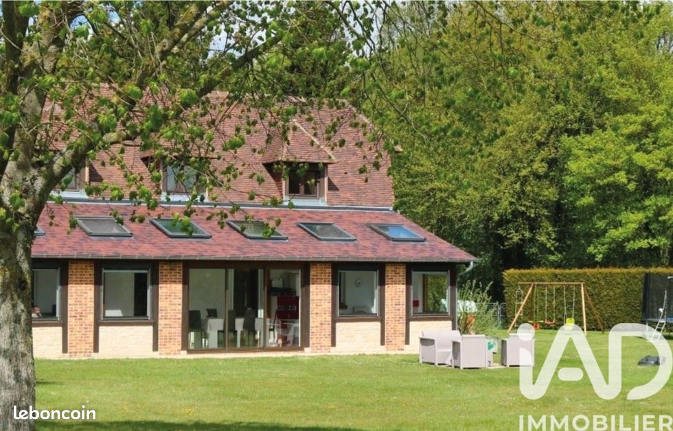 Maison 9 pièces 205 m² · à Bernay · 205 m² · 469 000 €