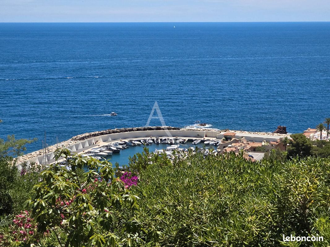 Appartement 5 pièces 131 m² · à Théoule-sur-Mer · 131 m² · 1 049 000 €