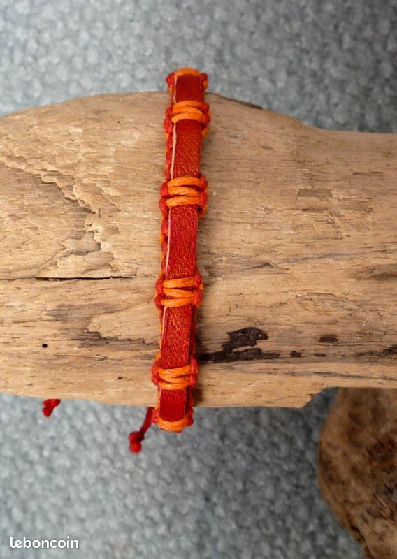 Bracelet réglable unisexe en cuir rouge et coton orange (image 2)