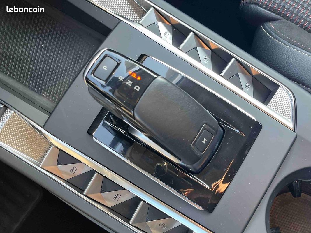 Ds DS 3 BlueHDi 130ch Performance Line + Automatique (image 20)