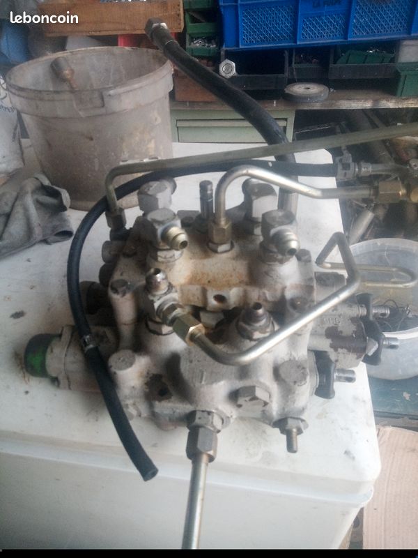 Distributeurs hydraulique bobcat (image 1)