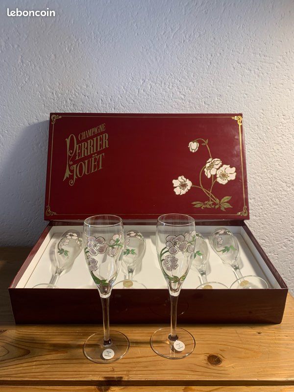 Coffret 6 flûtes Perrier jouet vintage (image 4)