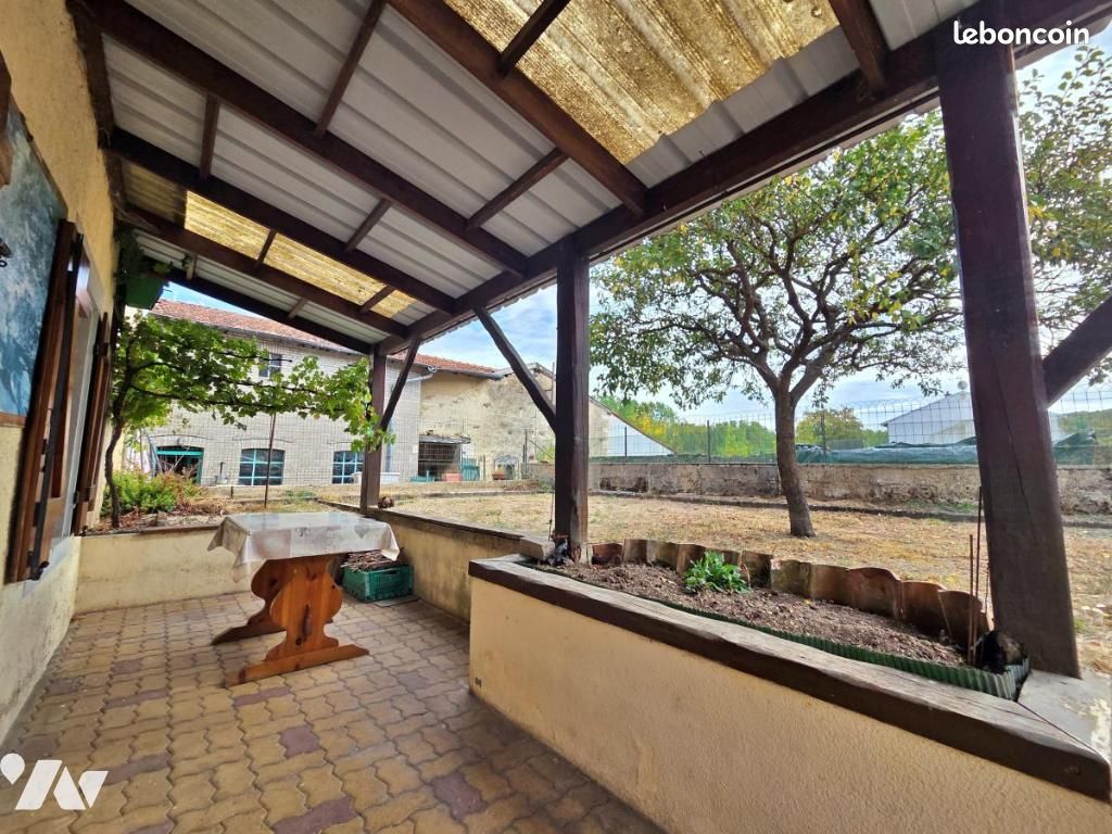 Maison 100 m² · à Dompcevrin · 100 m² · 39 000 €