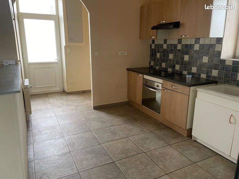 Appartement 3 pièces 70 m² · à Le Creusot · 70 m² · 670 €/mois