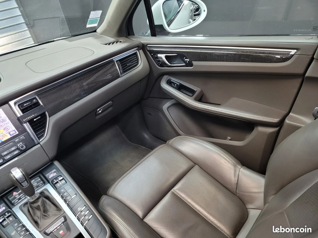 PORSCHE MACAN Diesel 3.0 V6 258 ch S PDK / SUPERBE ETAT - 2EME MAIN - ENTRETIEN PORSCHE - TOIT OUVRANT - BOSE (image 20)