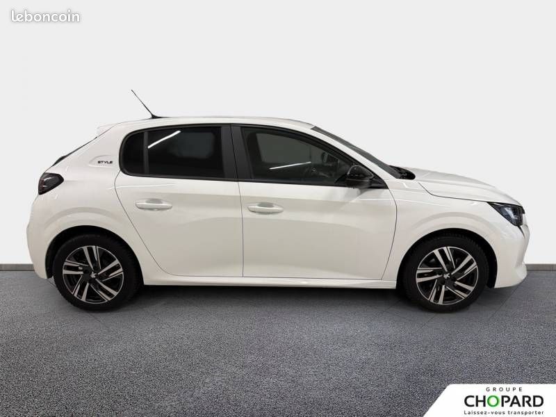 Peugeot 208 PureTech 100 S&S BVM6 Style (image 4)