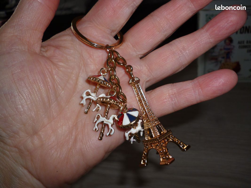 Porte-clés Tour Eiffel x 50 pcs- Argenté