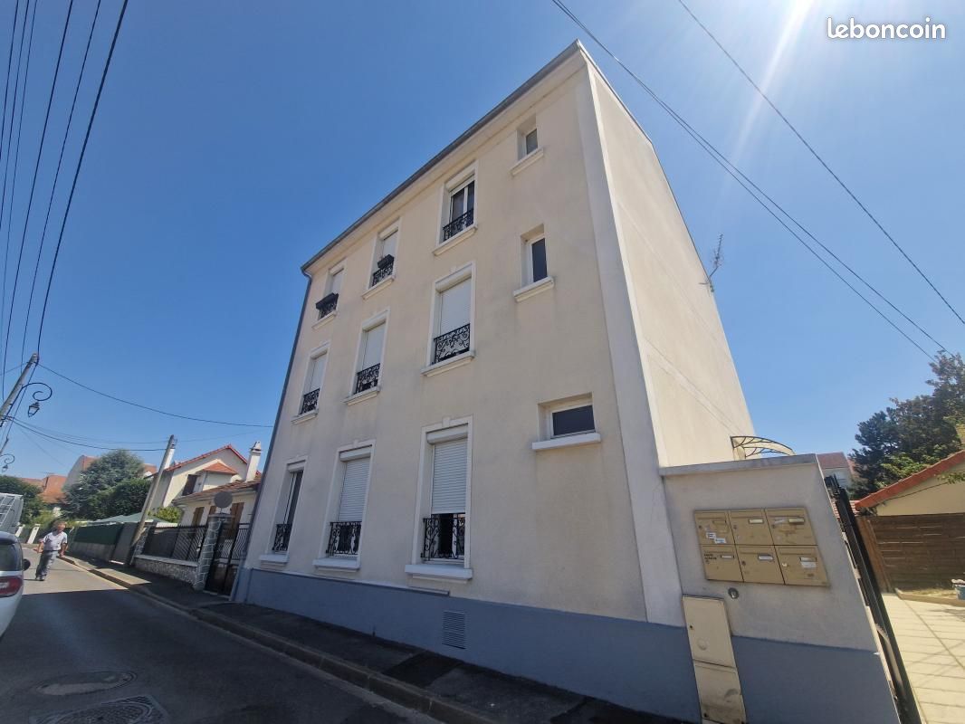 Appartement 1 pièce 24 m² · à Limeil-Brévannes · 24 m² · 630 €