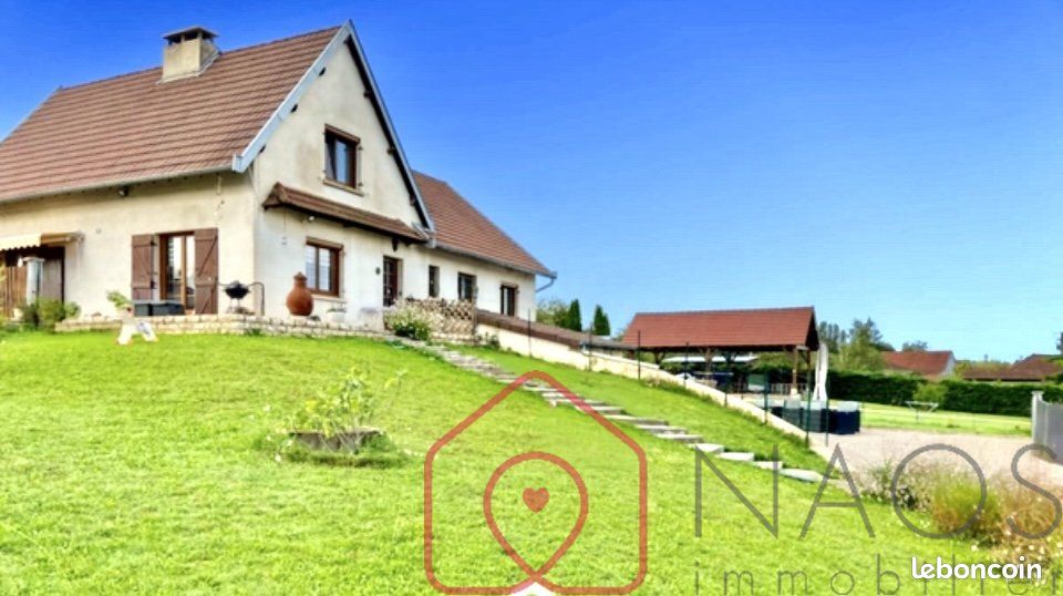 Maison 8 pièces 186 m² · à Bantanges · 186 m² · 265 000 €