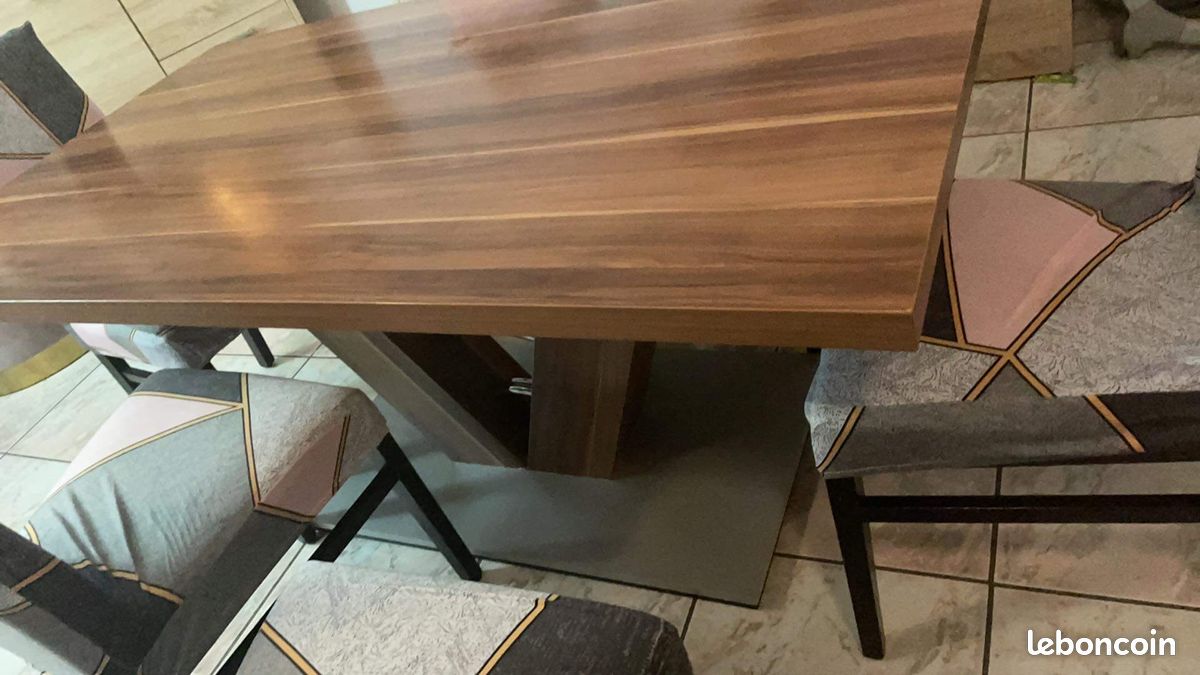 Table salle à manger (image 1)