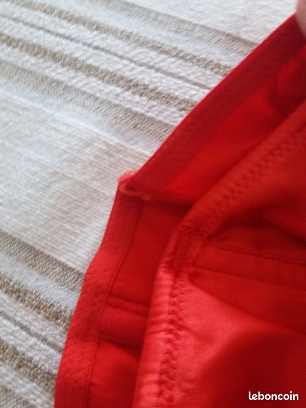 Guêpiere rouge (image 4)