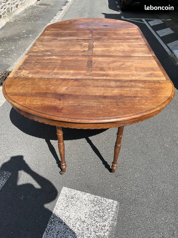 Grande table en bois avec 3 rallonges (image 2)