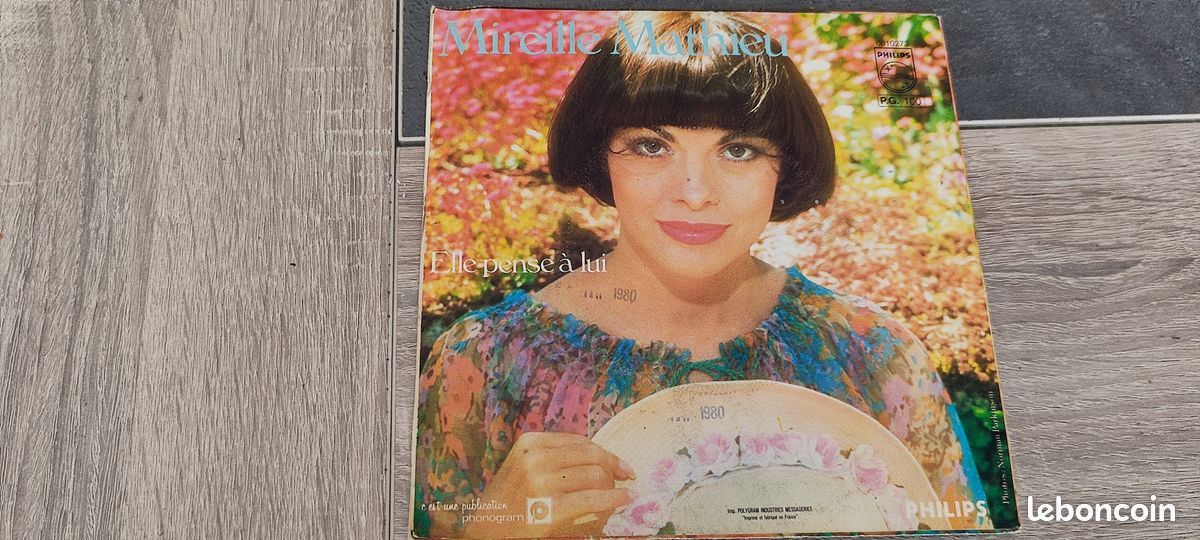 45 tours Mireille Mathieu "une femme amoureuse " (image 2)
