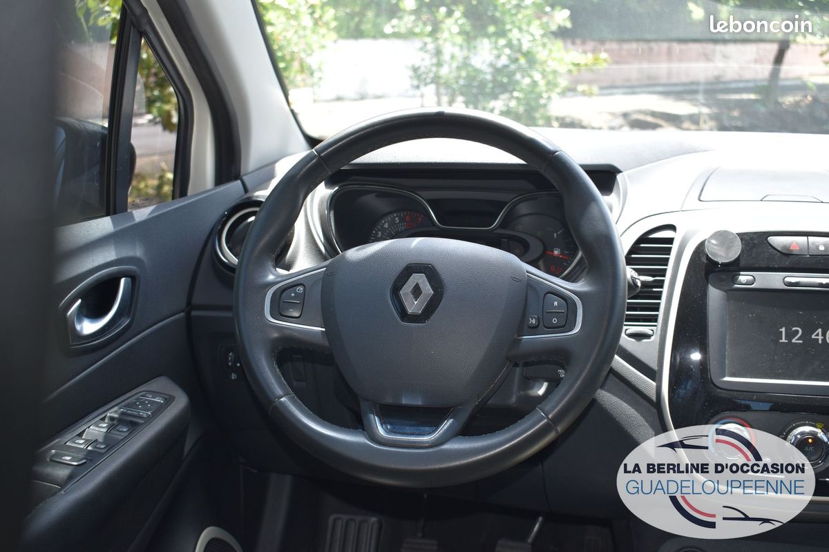 RENAULT đ«đ· Captur 0.9 TCe 90ch Intens | 2iĂšme proprio | Etat irrĂ©prochable | Parfaitement entretenue | CamĂ©ra de recul | Phares XĂ©non | Jantes alu 16'' (image 5)