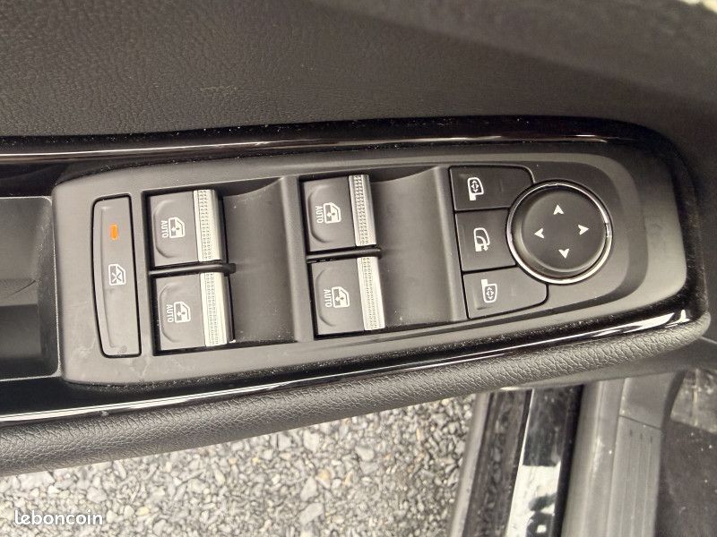 Renault AUSTRAL 1.2 E-TECH FULL HYBRID 200CH TECHNO - 24 (image 17)