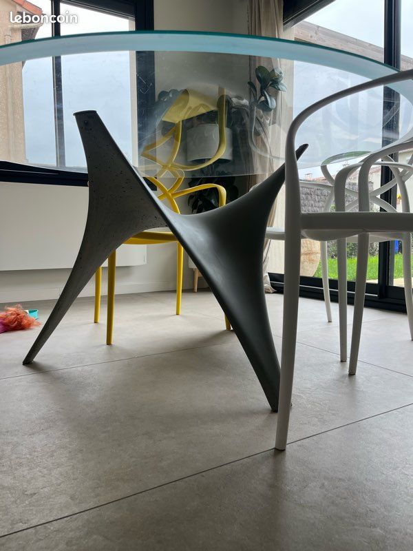Table en verre de designer italien Molteni (image 2)
