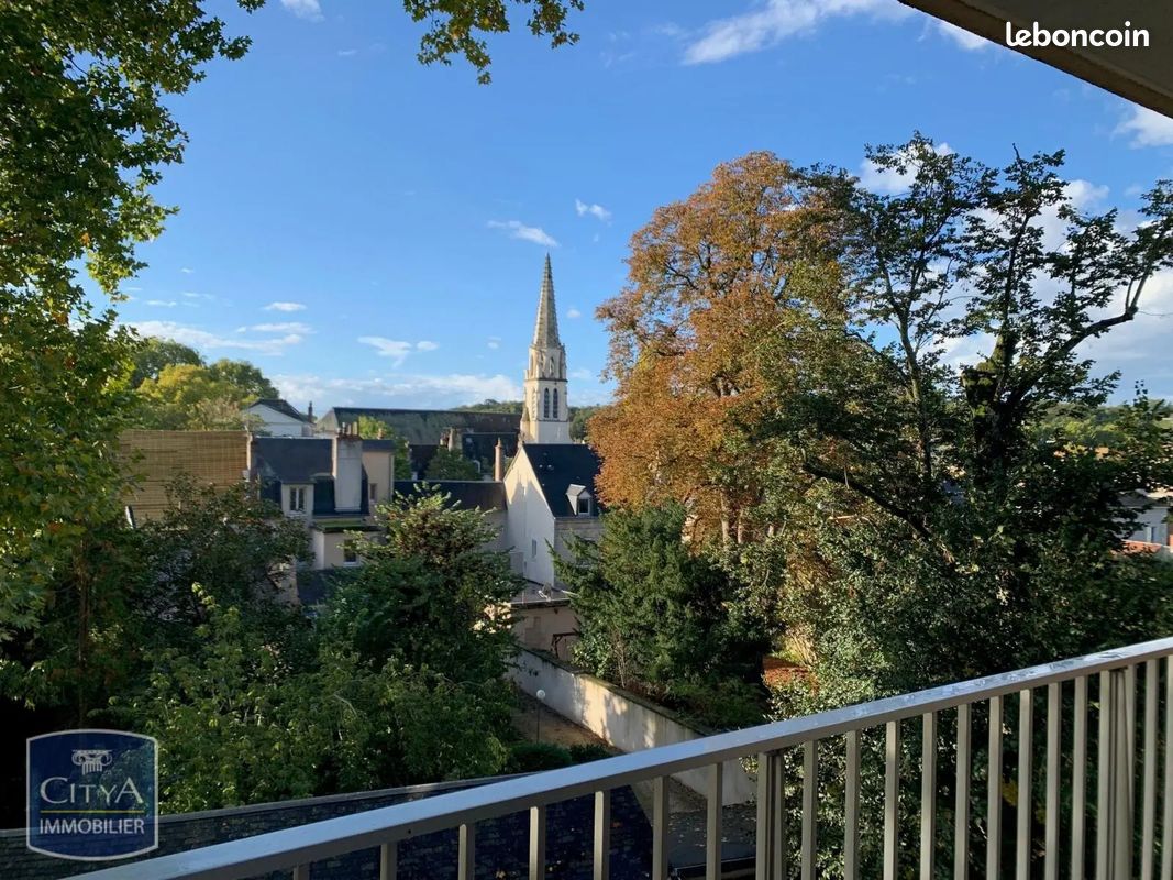 Appartement 3 pièces 90 m² · à Vendôme · 90 m² · 880 €