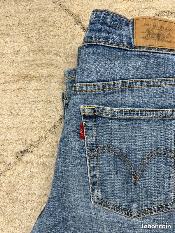 Levi's 515 Jeans Coupe Bootcut - Délavé Foncé - Taille 12/30 - Neuf Avec étiquettes