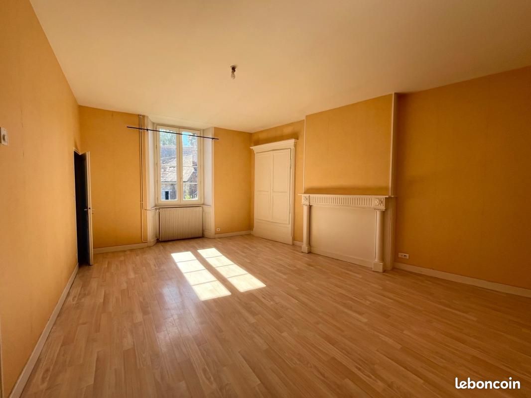 Appartement 3 pièces 71 m² · à Saint-Yrieix-la-Perche · 71 m² · 510 €/mois