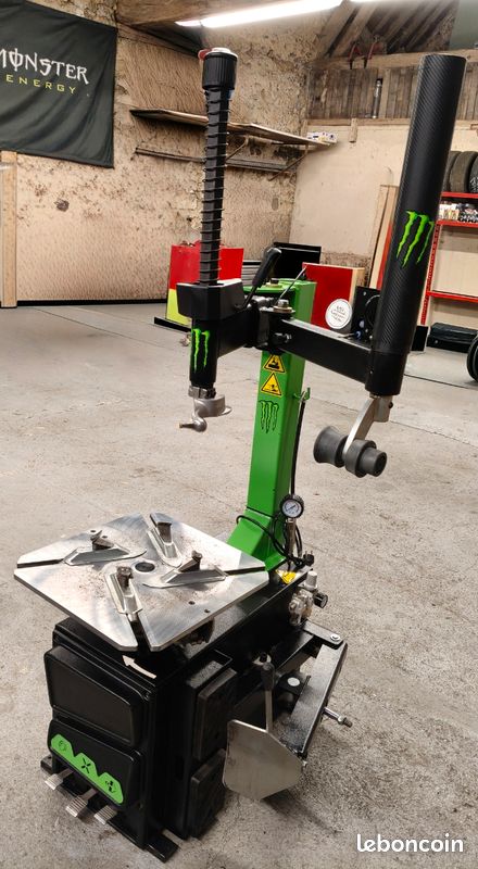 Machine a pneus comme neuve (image 3)