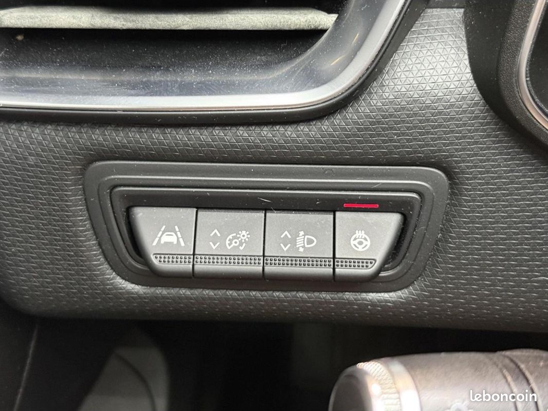 RENAULT CLIO 5 INTENS EDITION ONE 1.0l 100CH CAMERA 360 SIEGES ET VOLANT CHAUFFANTS CARPLAY BOSE GTIE 12 MOIS (image 32)