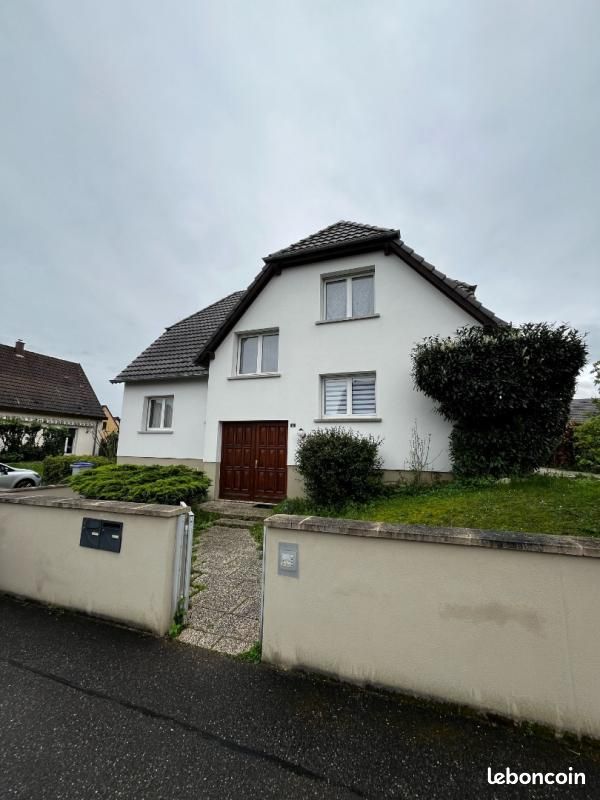 Appartement 5 pièces 103 m² · à Mittelhausbergen · 103 m² · 1 510 €