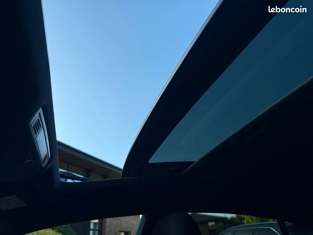 VOLKSWAGEN Arteon 2.0 D 150ch R-Line - 2022 - Toit ouvrant - Suivi complet - Toit ouvrant - Sièges chauffants (image 12)