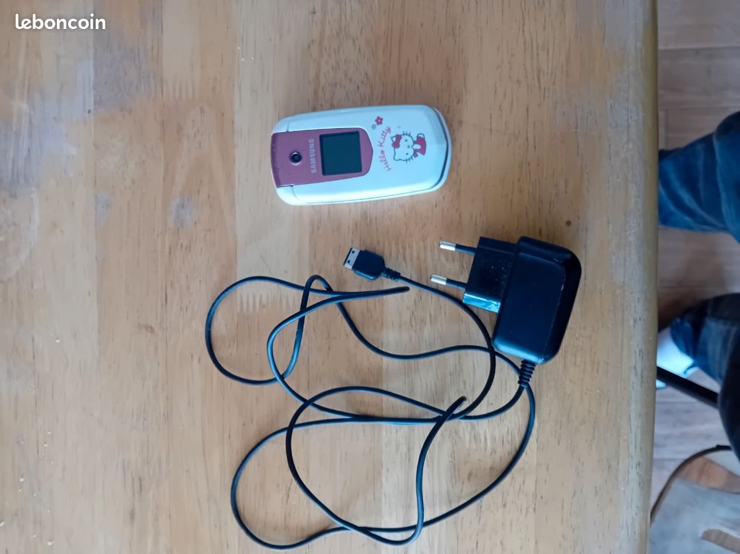 Samsung hello kitty (image 1)