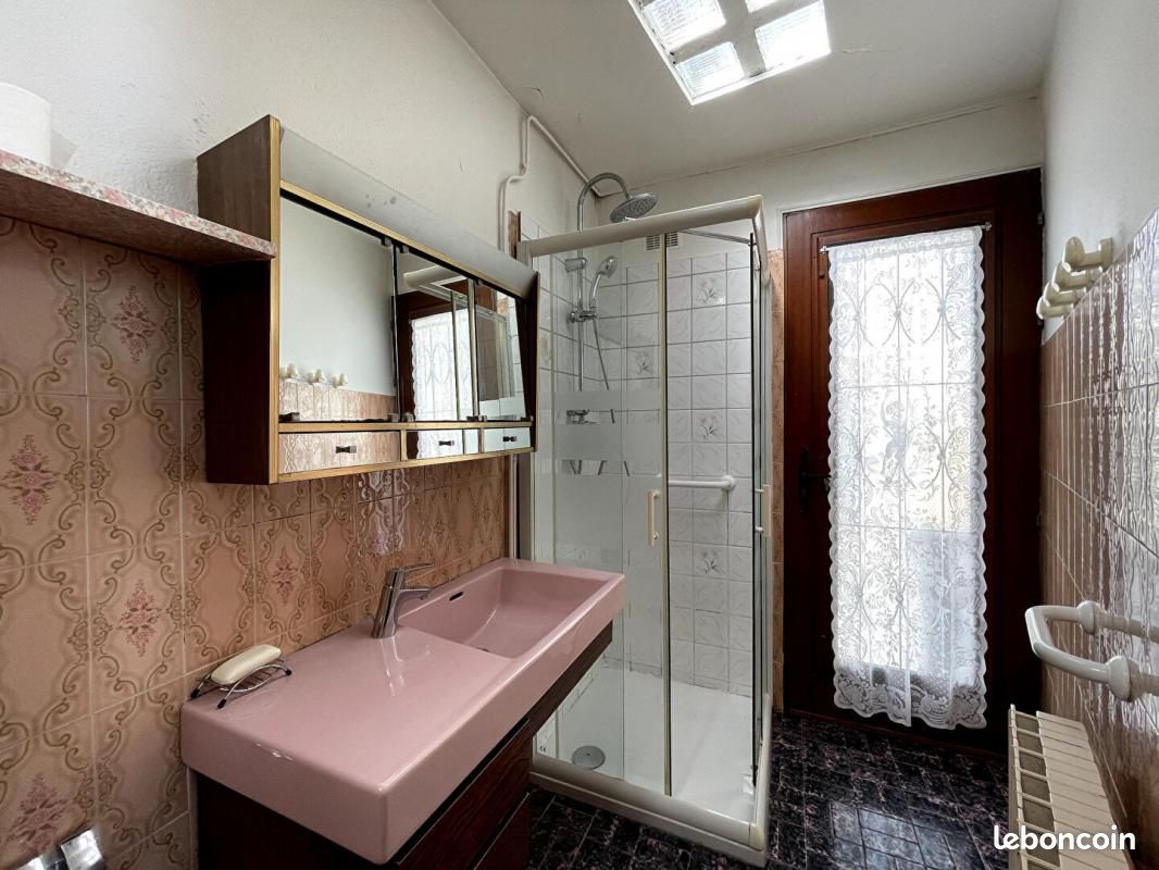 Maison 13 pièces 238 m² - Saint-Michel 16470 (image principale 2)