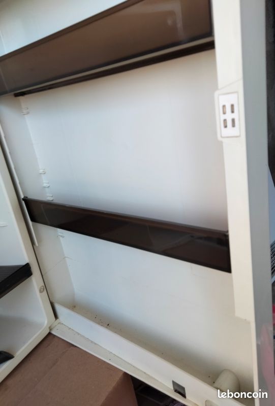 Armoire pharmacie (image 3)
