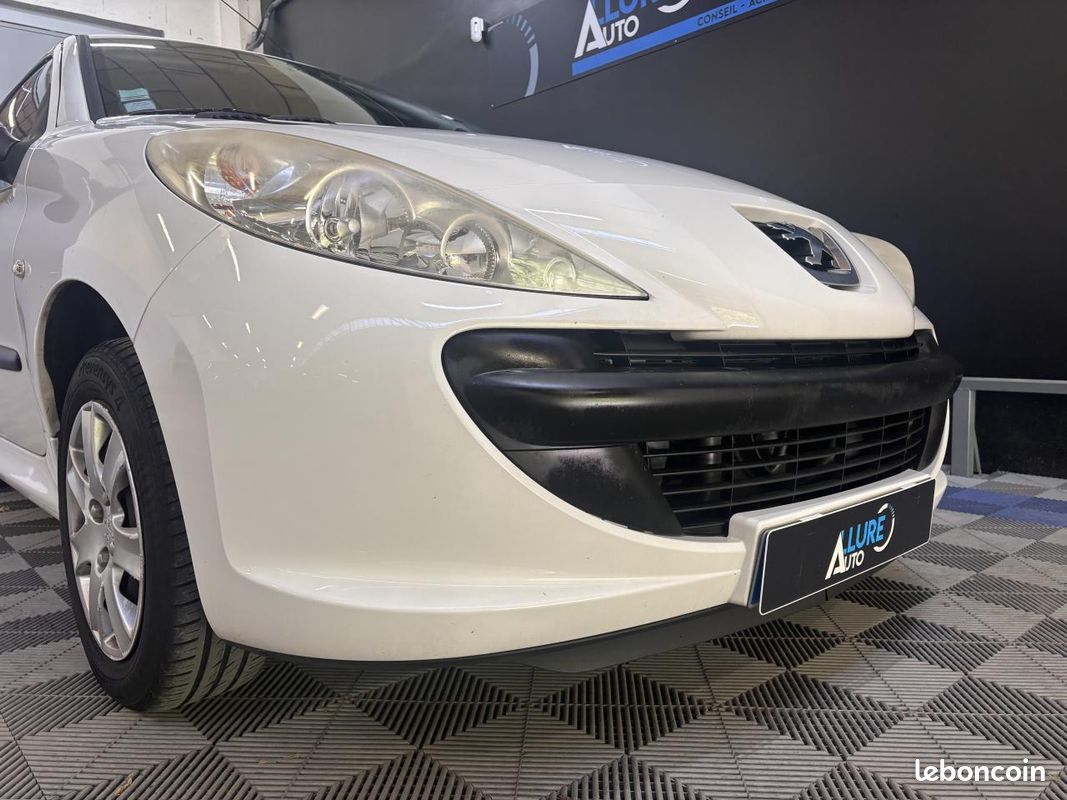 PEUGEOT 206 + 1.1i + 60cv Urban (idéal jeune permis) (image 14)