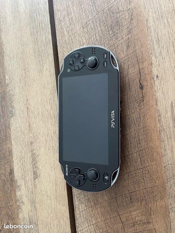 PS Vita 1000 à réparer (image 2)