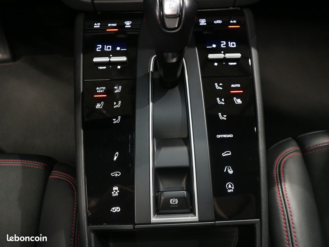 Porsche MACAN (95B) 2.9 V6 440CH GTS PDK (image 30)