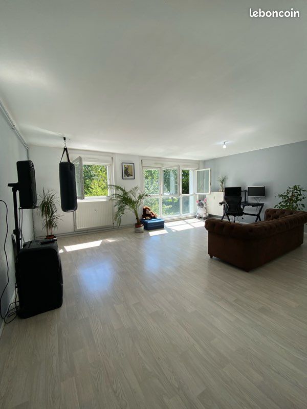 Appartement 3 pièces 70 m² · à Villeneuve-d'Ascq · 70 m² · 380 €/mois
