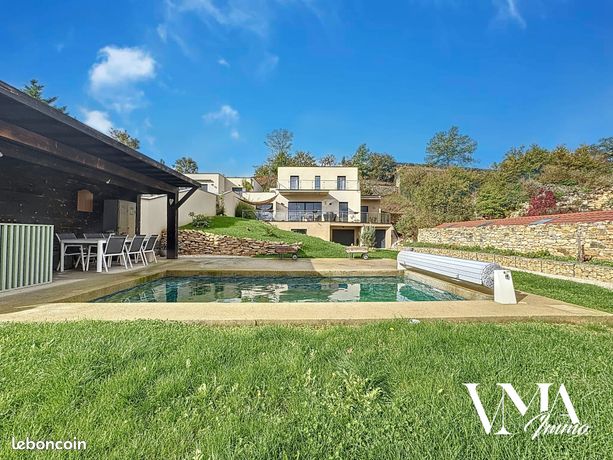 Propriété 6 pièces 140 m²