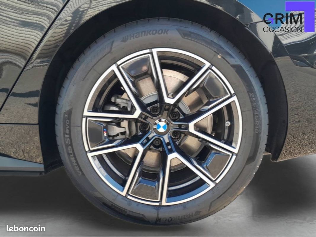 BMW i4 eDrive40 M Sport (image 16)