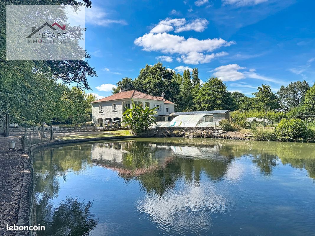 Maison 6 pièces 141 m² · à Venansault · 141 m² · 378 500 €