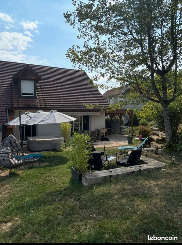 Maison 7 pièces 170 m² · à Ornans · 170 m² · 329 500 €