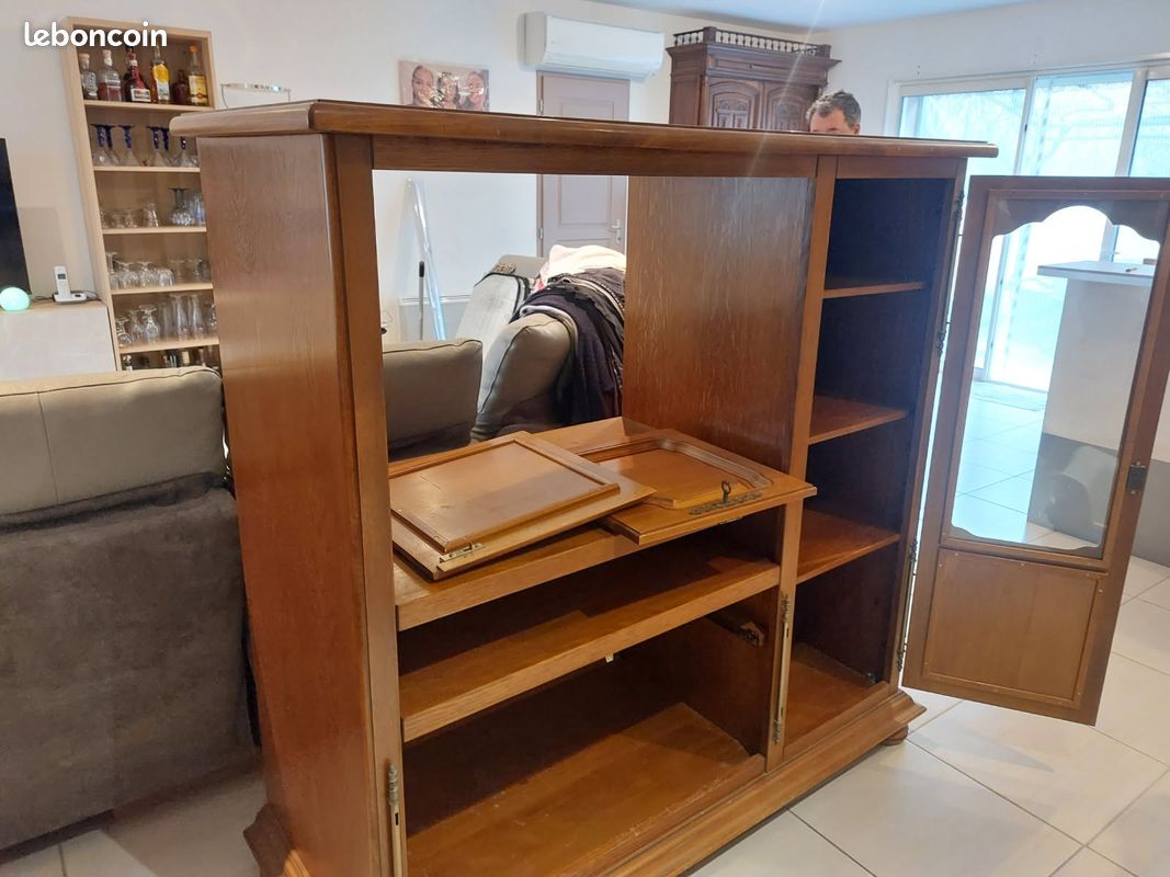 Meuble TV en chêne massif avec vitrine (image 4)
