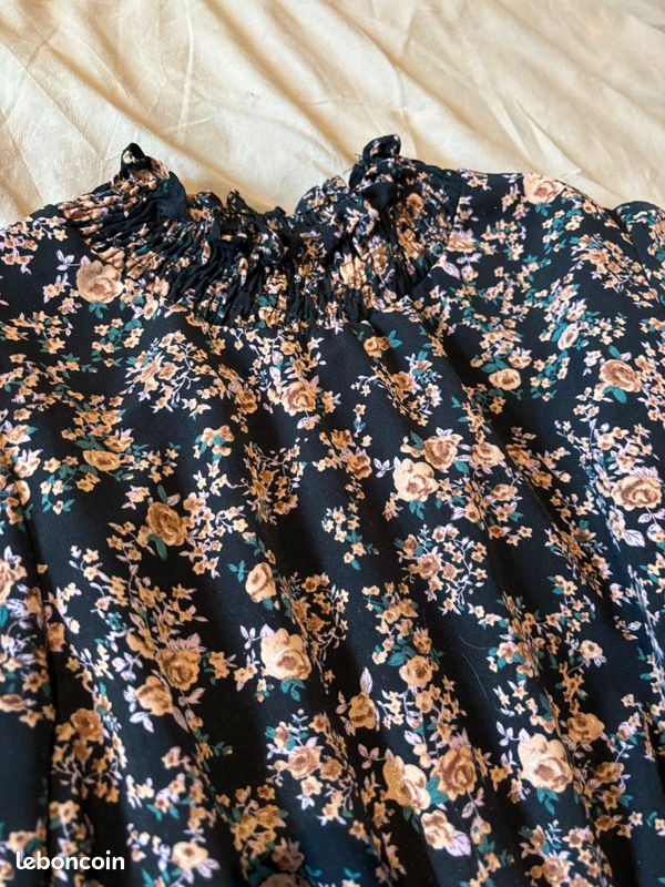 Robe (image 1)