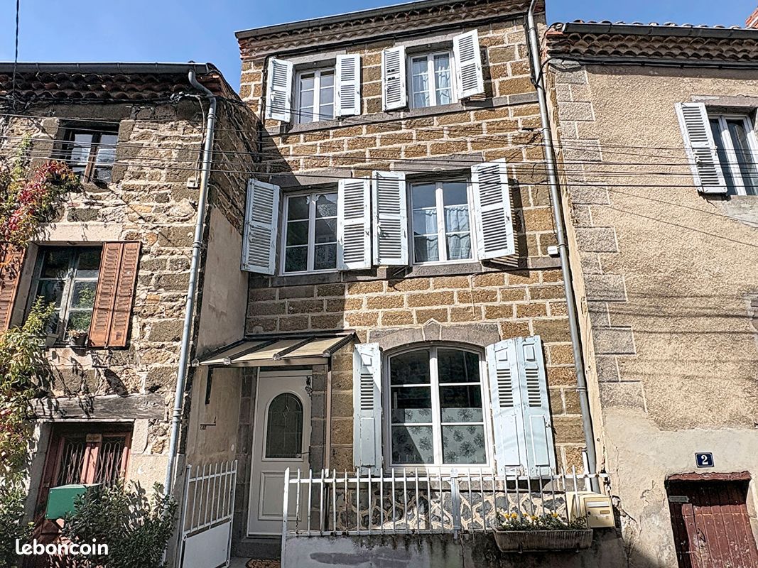 Maison 5 pièces 97 m² · à Langeac · 97 m² · 77 800 €