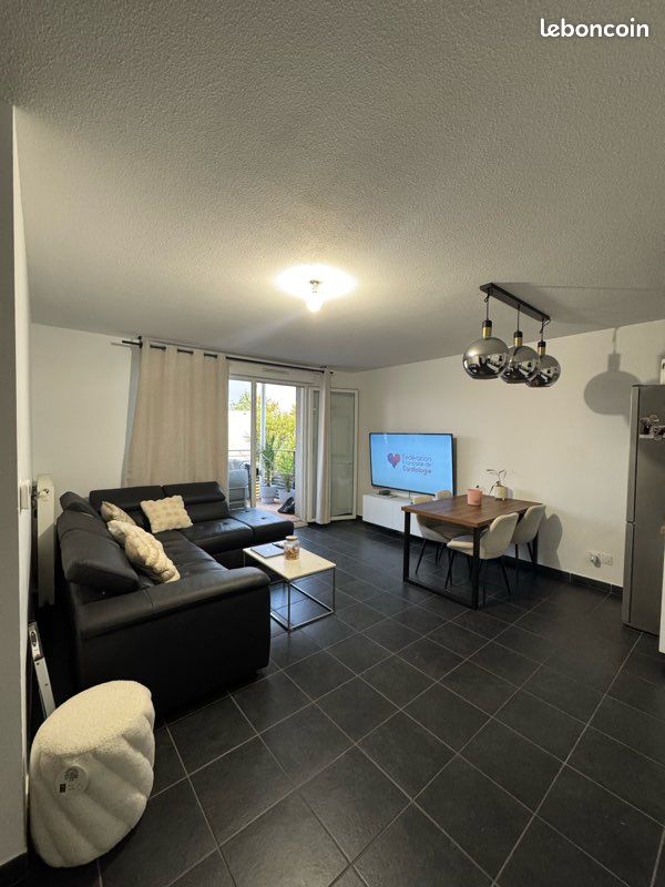 Appartement 3 pièces 60 m² · à Vénissieux · 60 m² · 235 000 €