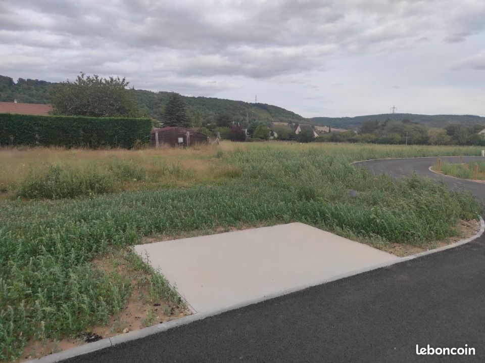 Terrain 786 m² · à Port-Mort · 62 500 €