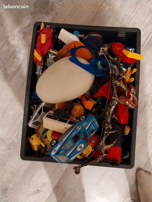 Jouets en lot en vrac (image 1)