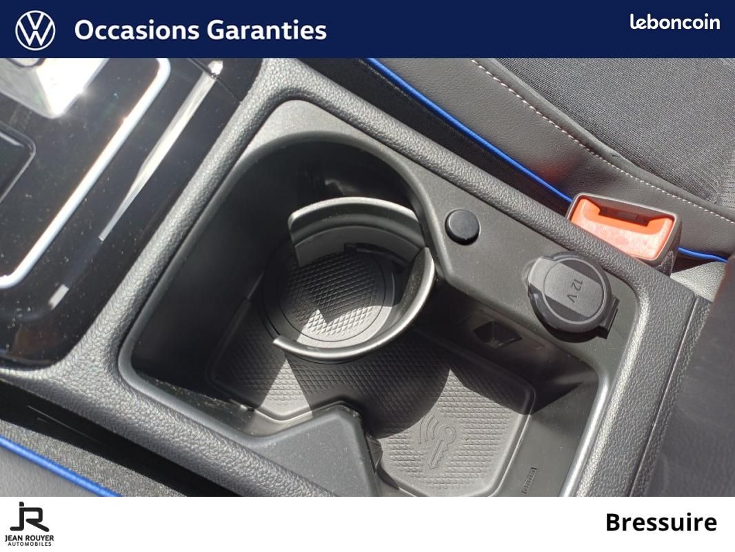 Volkswagen Golf 1.5 eTSI EVO2 150 DSG7 R-Line Edition (image 45)