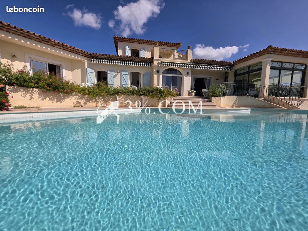 Maison 6 pièces 225 m² · à Saint-Raphaël · 225 m² · 1 480 000 €