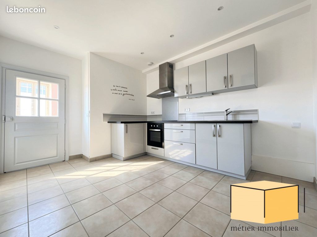 Appartement 3 pièces 81 m² · à Belley · 81 m² · 135 000 €