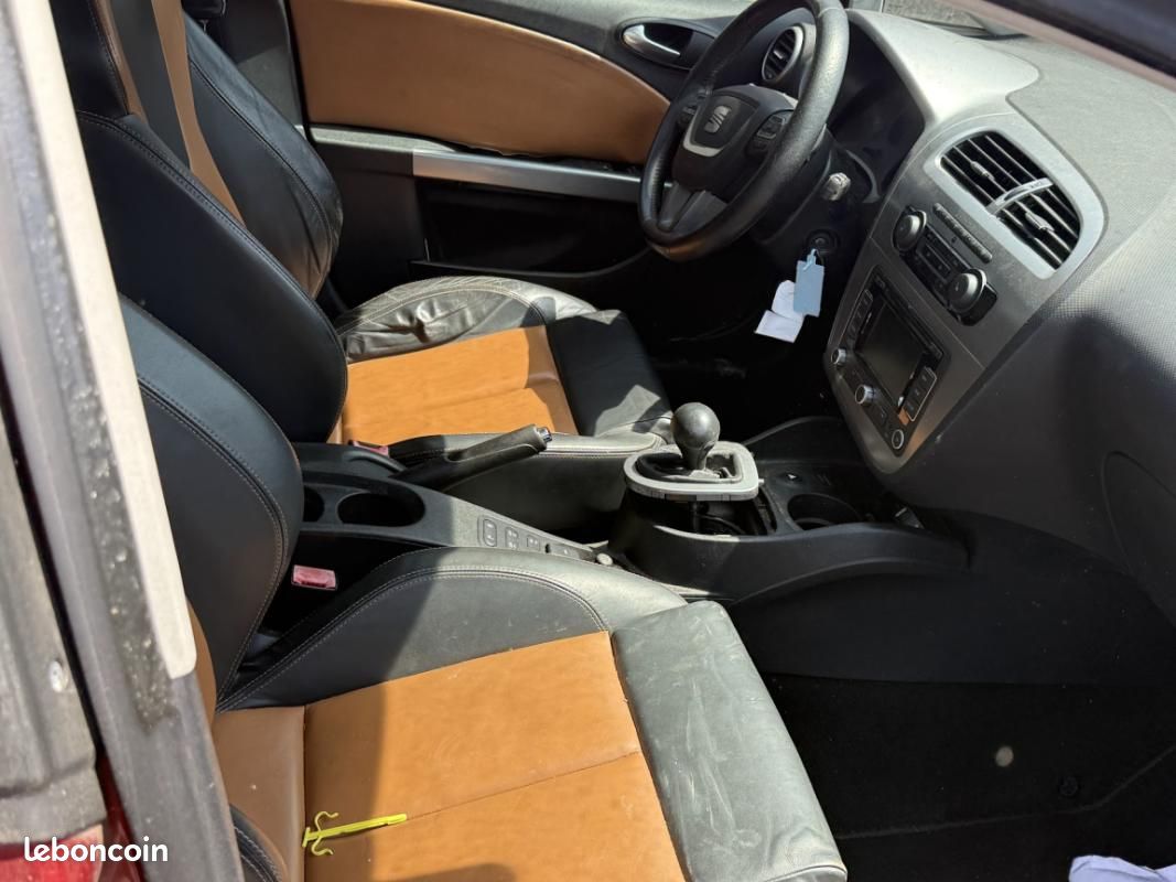 Seat Leon 1.8 TSI Sport DSG - BVA HS VENDU DANS L'ETAT (image 7)
