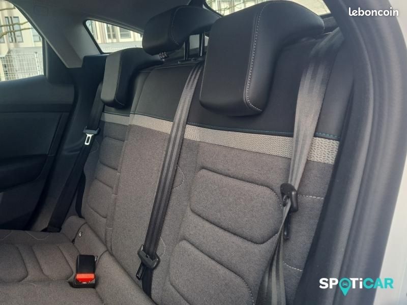 Citroen C4 PureTech 130ch S&S Feel Pack (image 26)
