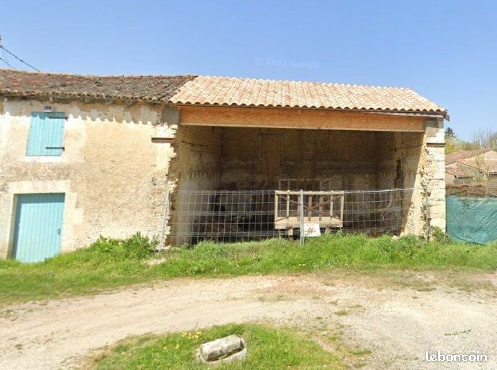 Maison 1 pièce 95 m² · à Saint-Georges-du-Bois · 95 m² · 65 000 €